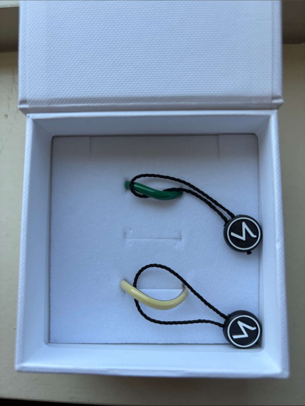 NWT, Mejuri wave rings, green and pale yellow enamel over sterling, size 10